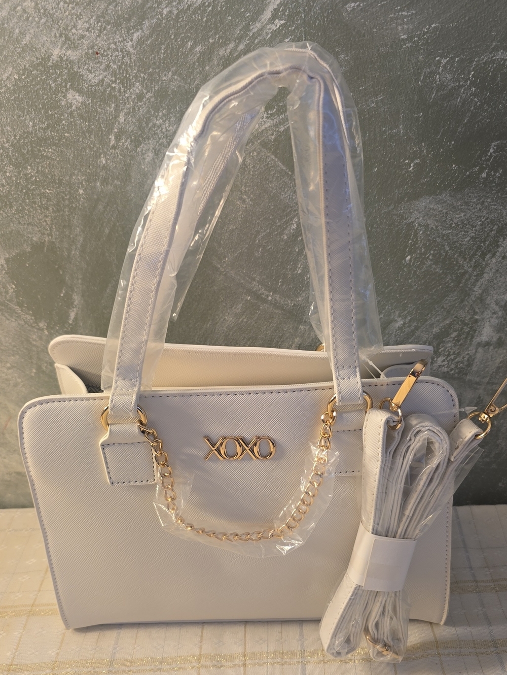 XOXO Vegan White Satchel/Crossbody Bag with Gold Chain Accent New